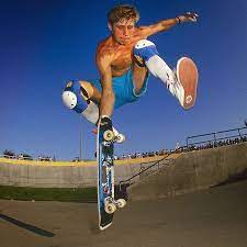 Rodney Mullen skateboarding 