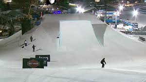 big-air snowboard